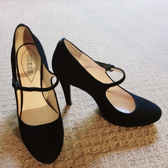 Guess Shoes - Guess Black 4 & 1/2" Pump Heels SZ 9 M